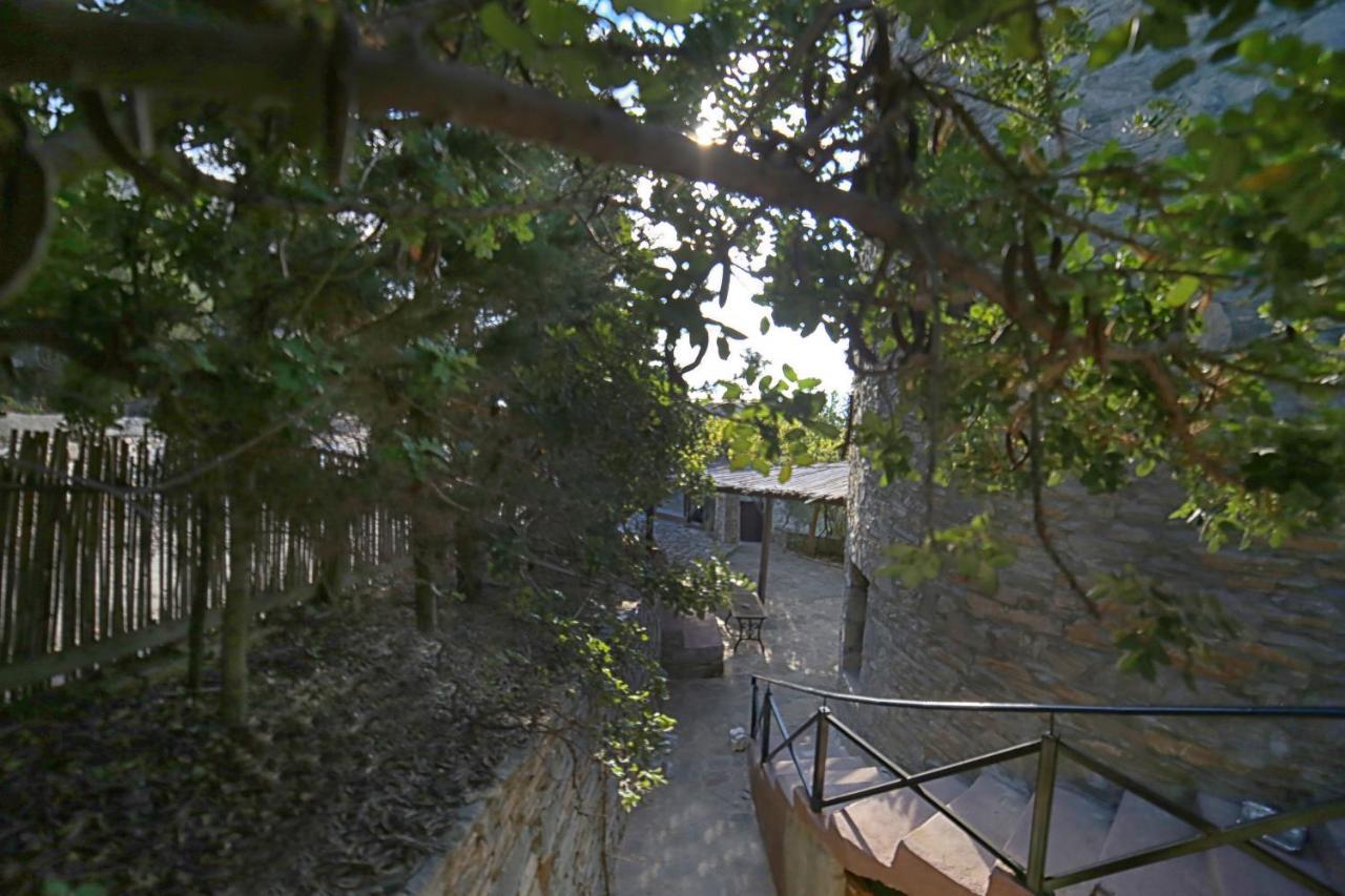 Pyrgos Traditional Village Ágios Kírykos Buitenkant foto