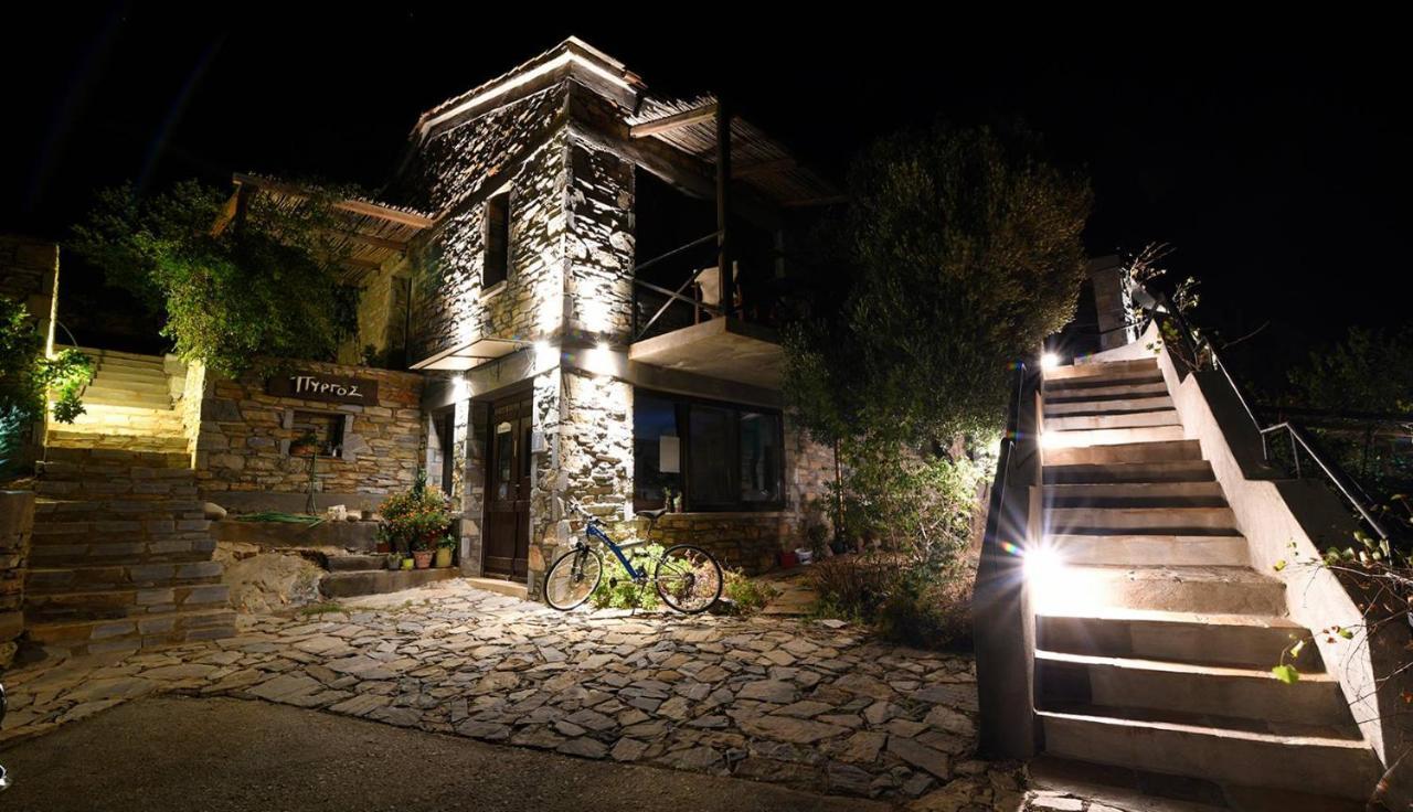 Pyrgos Traditional Village Ágios Kírykos Buitenkant foto