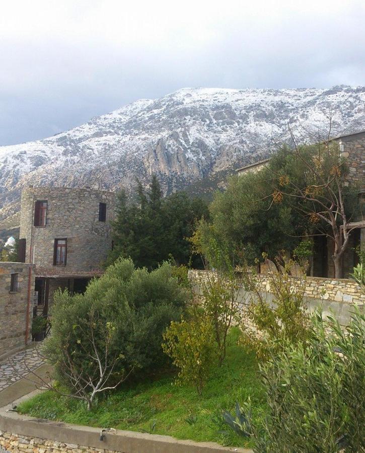 Pyrgos Traditional Village Ágios Kírykos Buitenkant foto